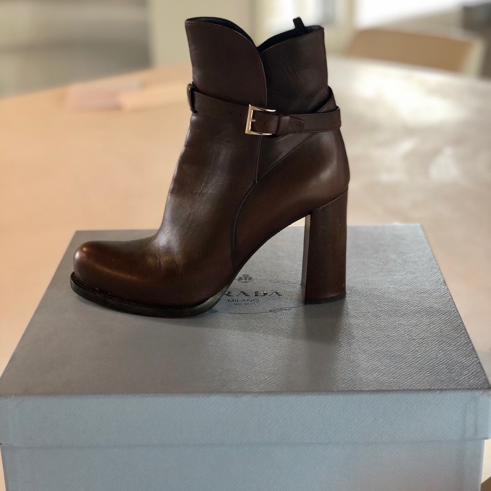 Prada Brown Leather Boots with Buckle (Size 35)